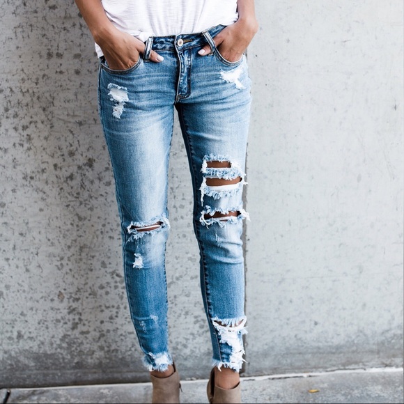 Light Wash Distressed Denim, Frayed Ankle Jeans - Picture 8 of 9